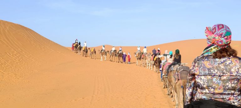 Viaje de 6 días desde Tánger a Marrakech por el desierto